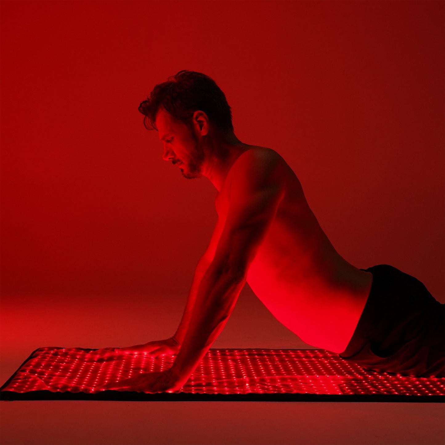 Megelin Red and Infrared Light Therapy Bag